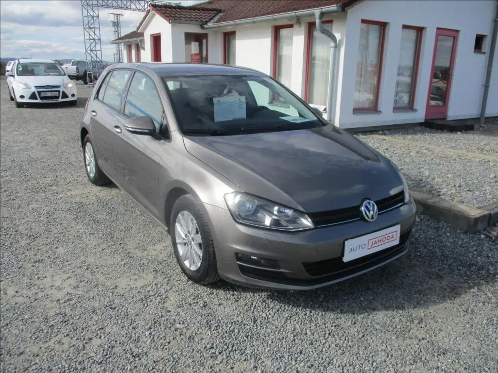 Volkswagen Golf 1,2 TSi, aut.klima, serv.kn., 2013