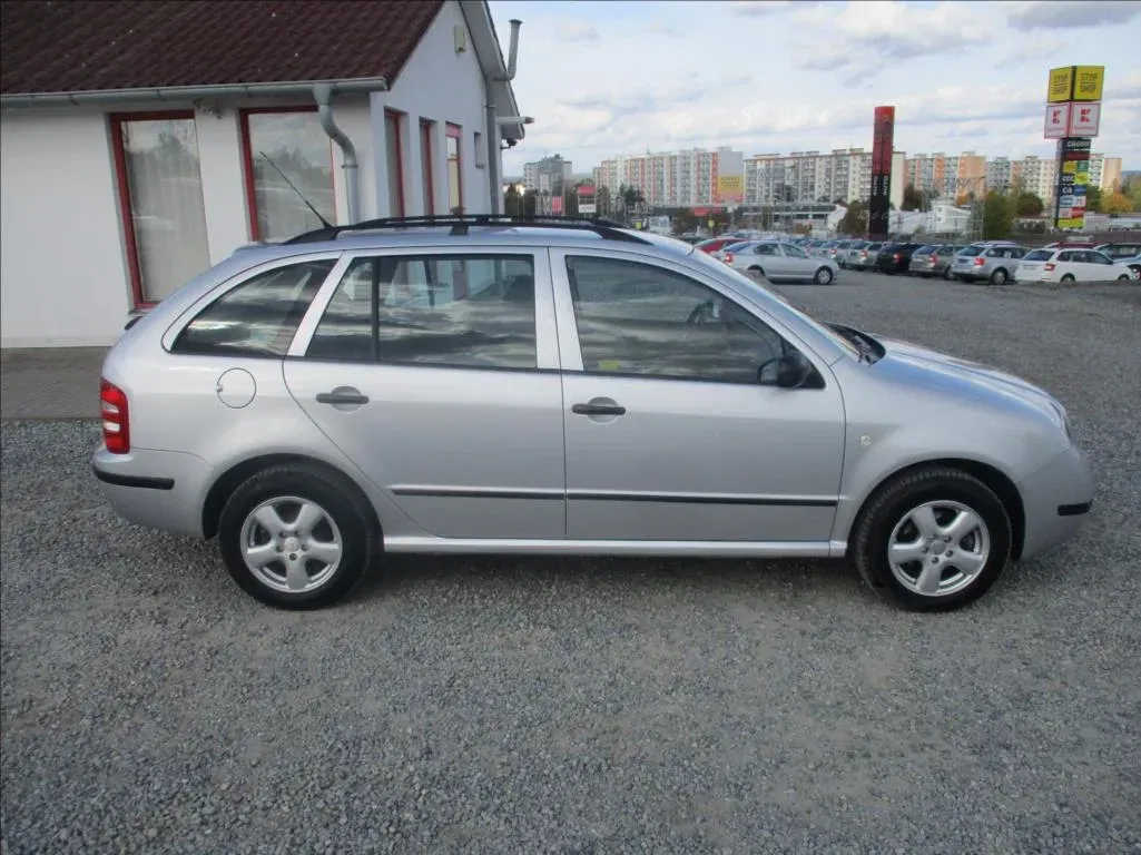 Škoda Fabia - Náhled 4