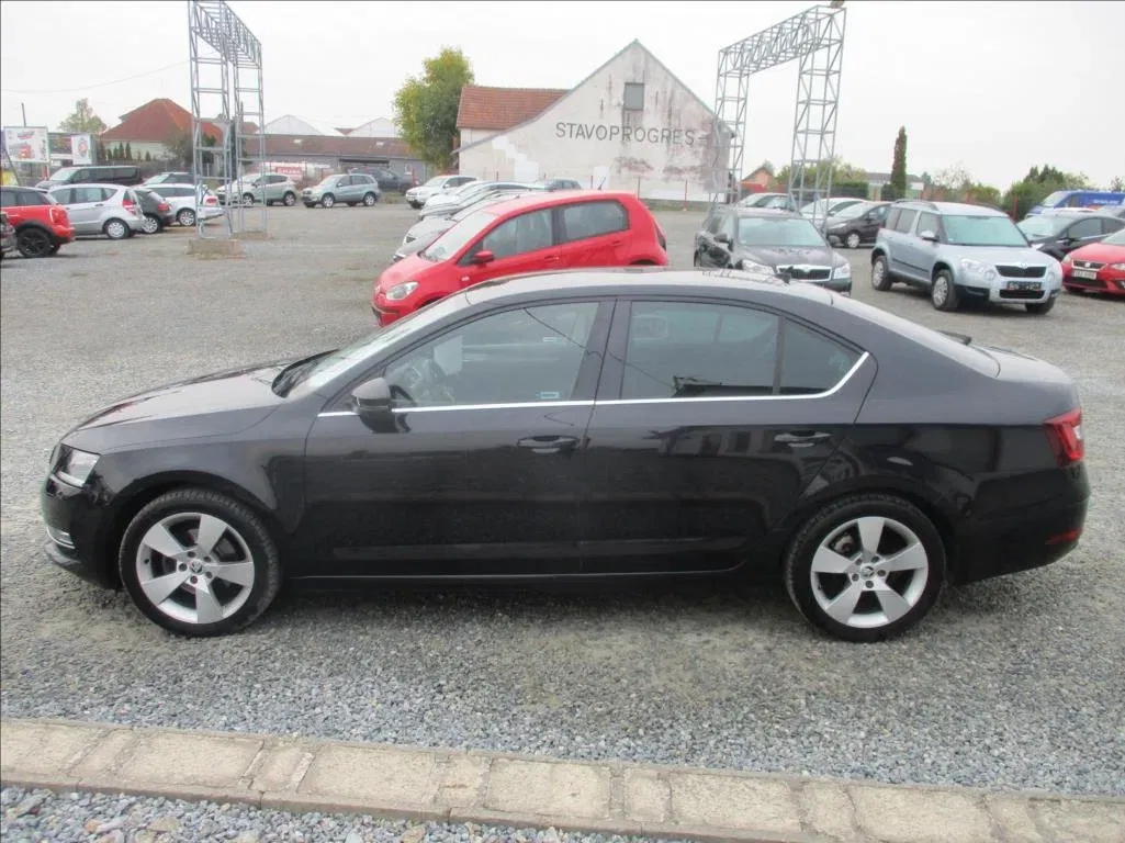 Škoda Octavia - Náhled 8