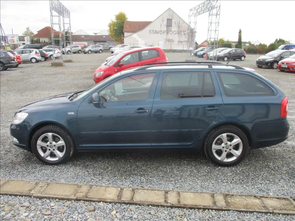 Škoda Octavia - Náhled 8