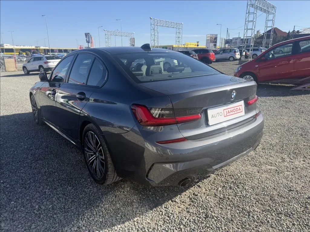 BMW Řada 3 - Náhled 8