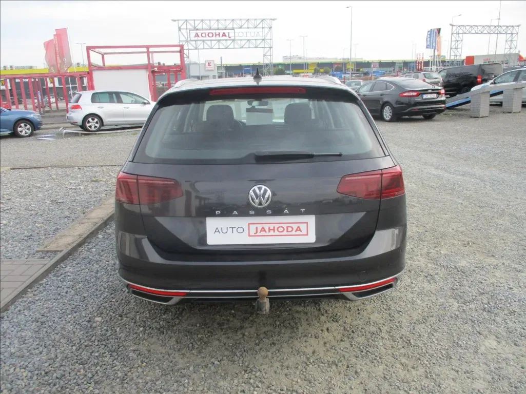Volkswagen Passat - Náhled 7