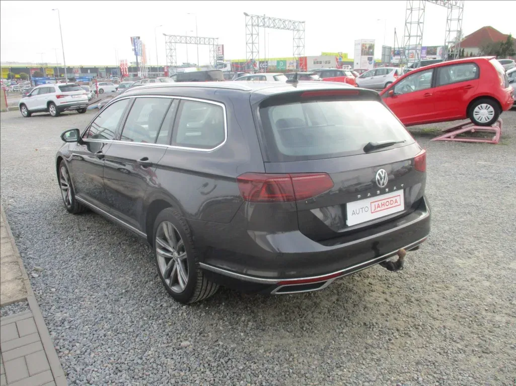 Volkswagen Passat - Náhled 8