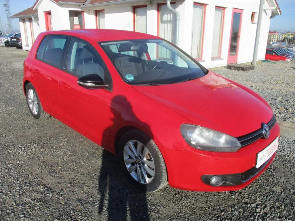 Volkswagen Golf 1,2 TSI, 77kW,servis,aut.klima, 2012