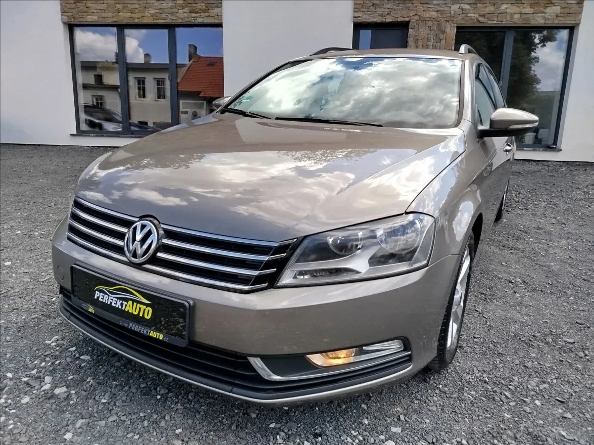 Volkswagen Passat - Obrázek 1