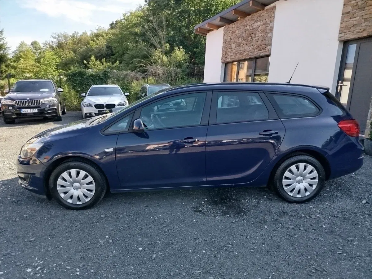 Opel Astra - Náhled 3