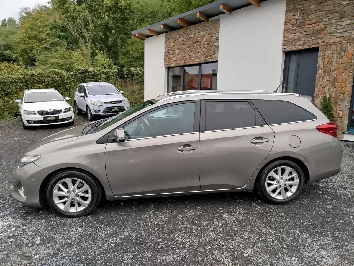 Toyota Auris - Náhled 3