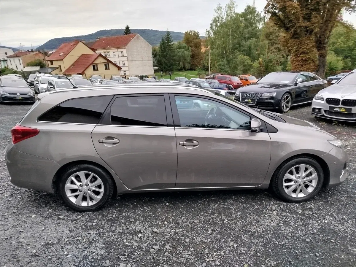 Toyota Auris - Náhled 7