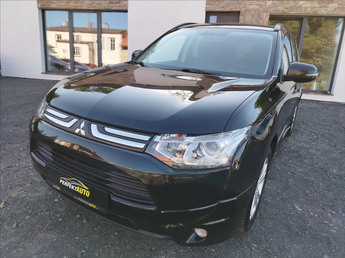 Mitsubishi Outlander - Obrázek 1