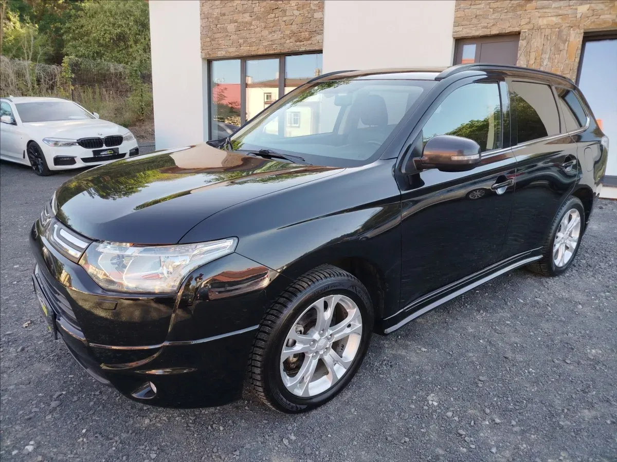 Mitsubishi Outlander - Náhled 2