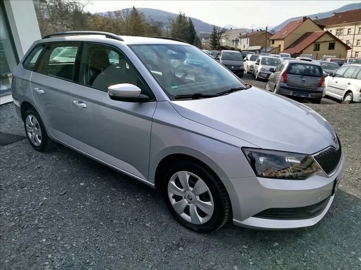 Škoda Fabia - Náhled 8