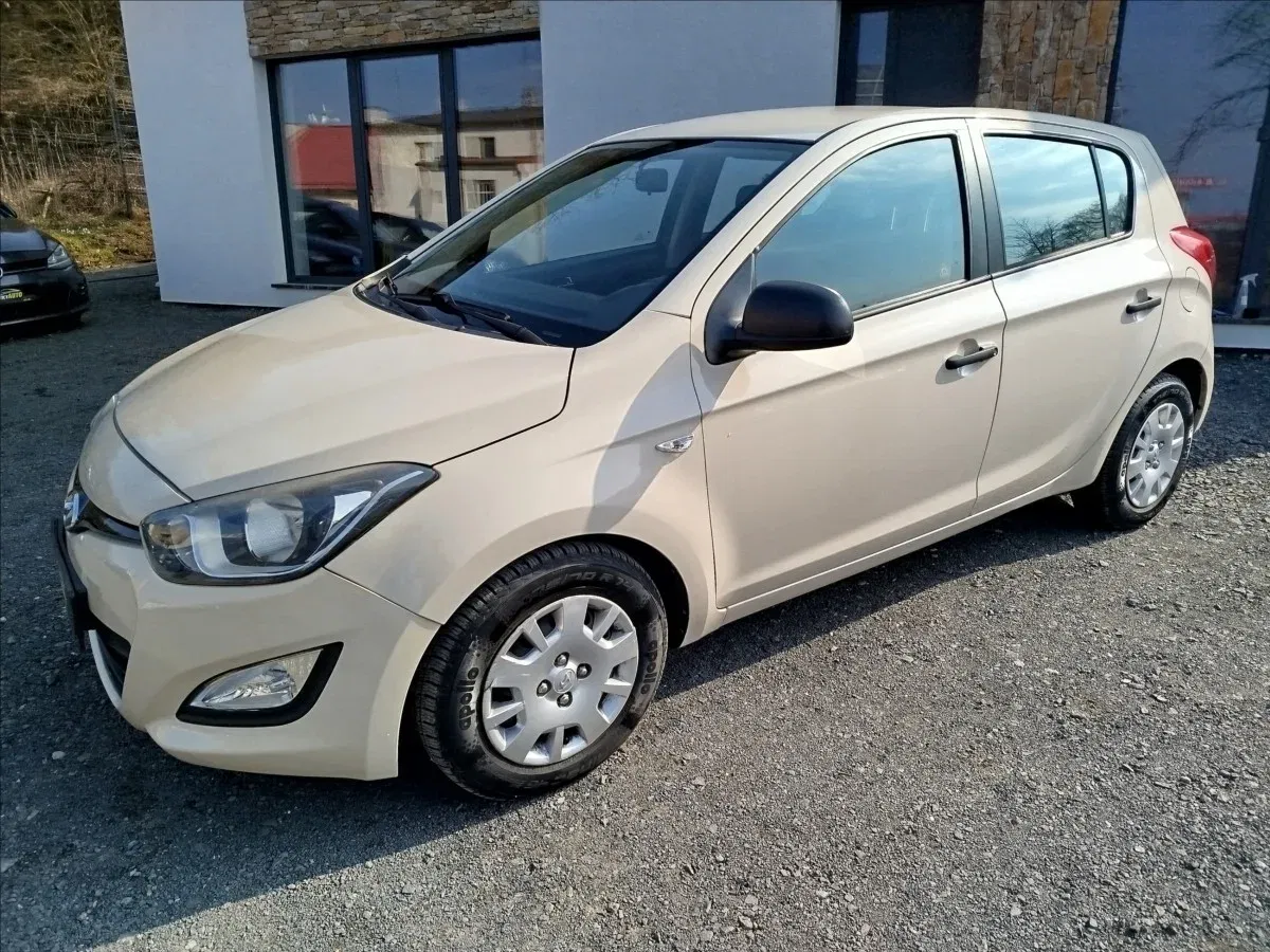 Hyundai i20 - Náhled 2