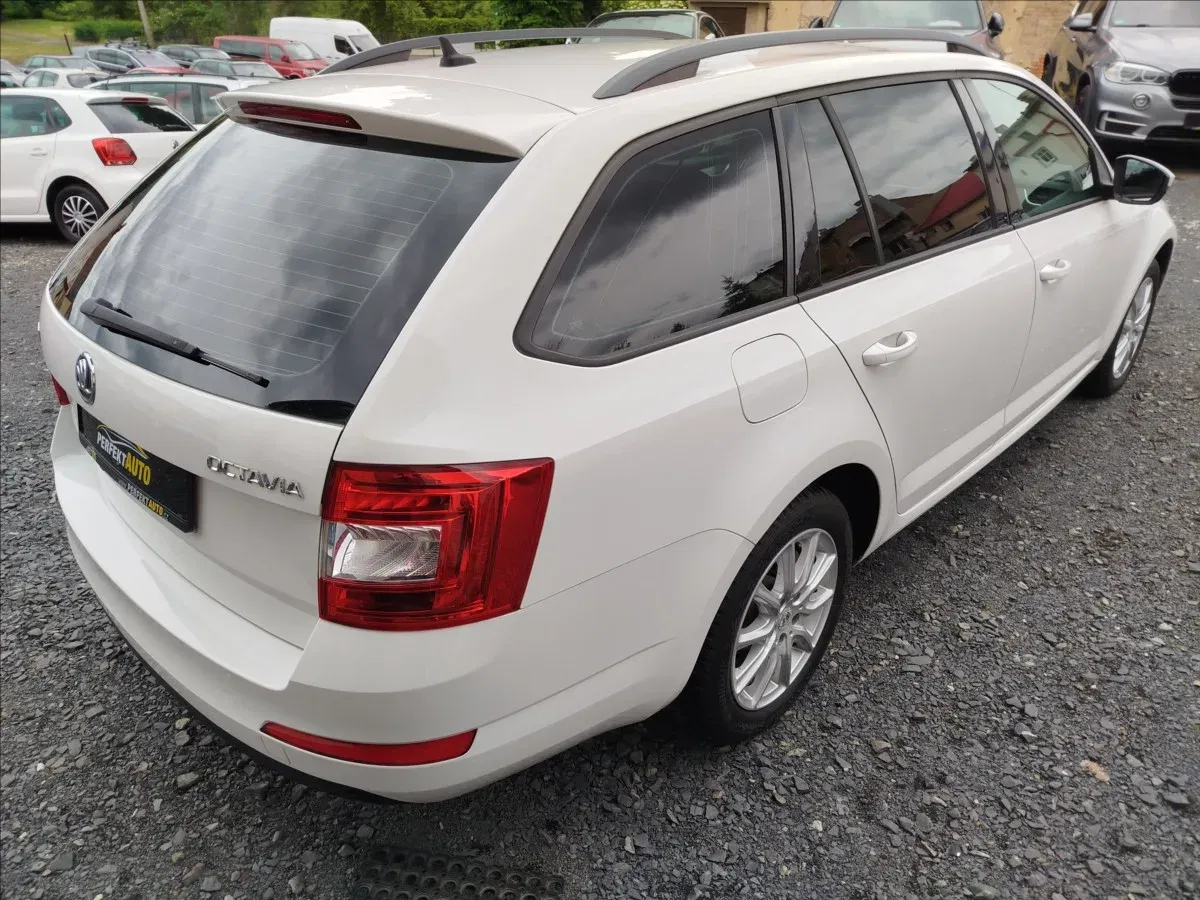 Škoda Octavia - Náhled 6