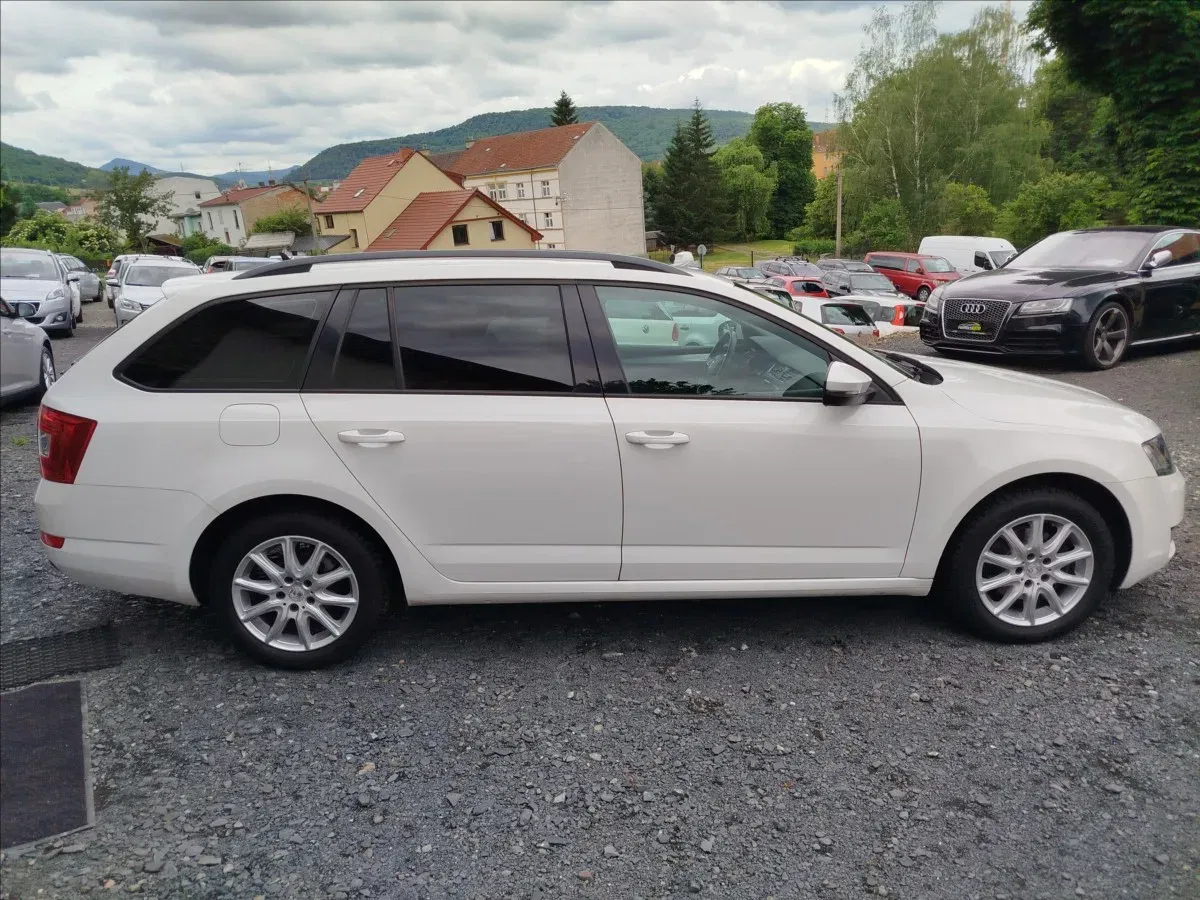 Škoda Octavia - Náhled 7