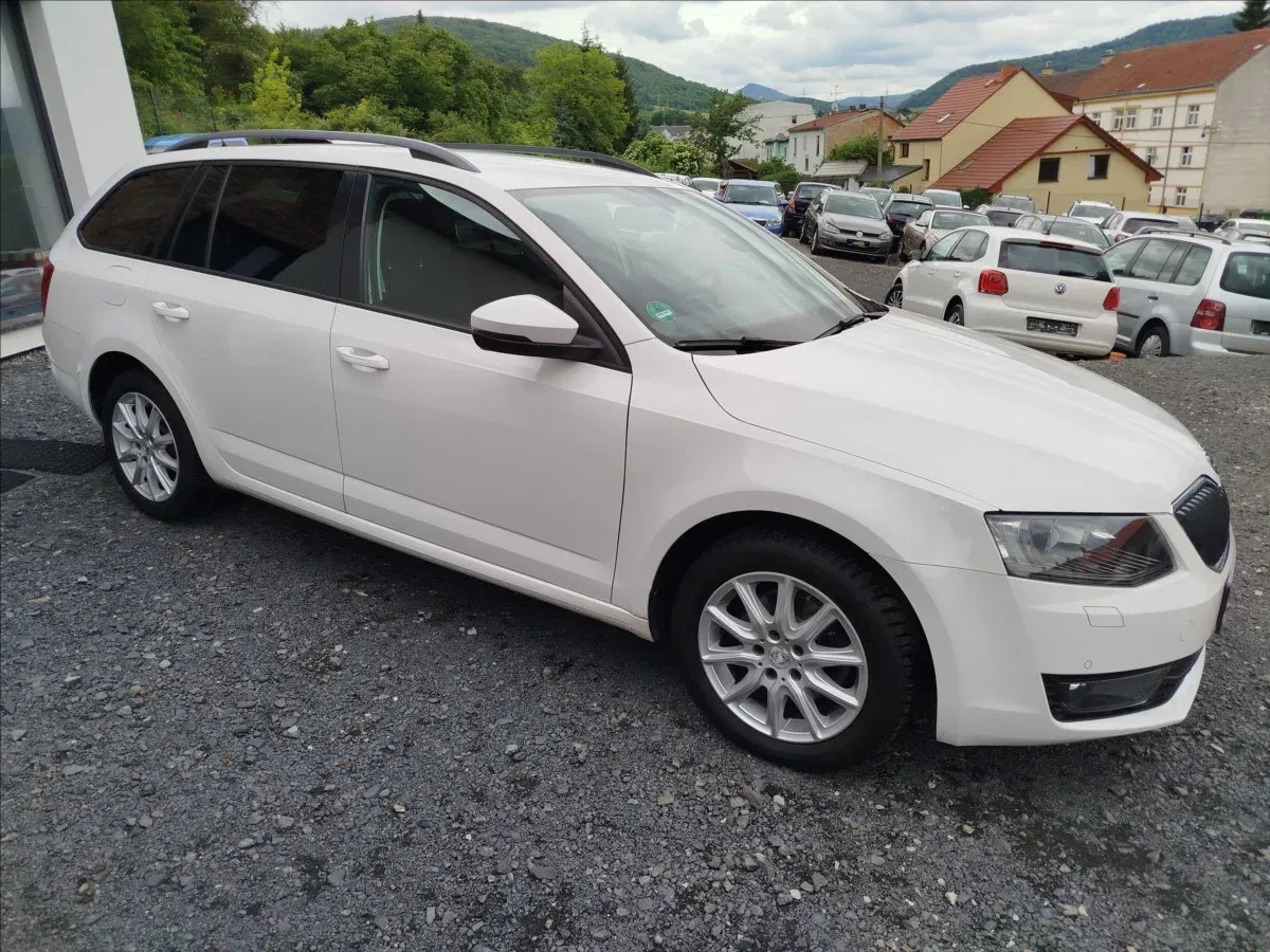 Škoda Octavia - Náhled 8