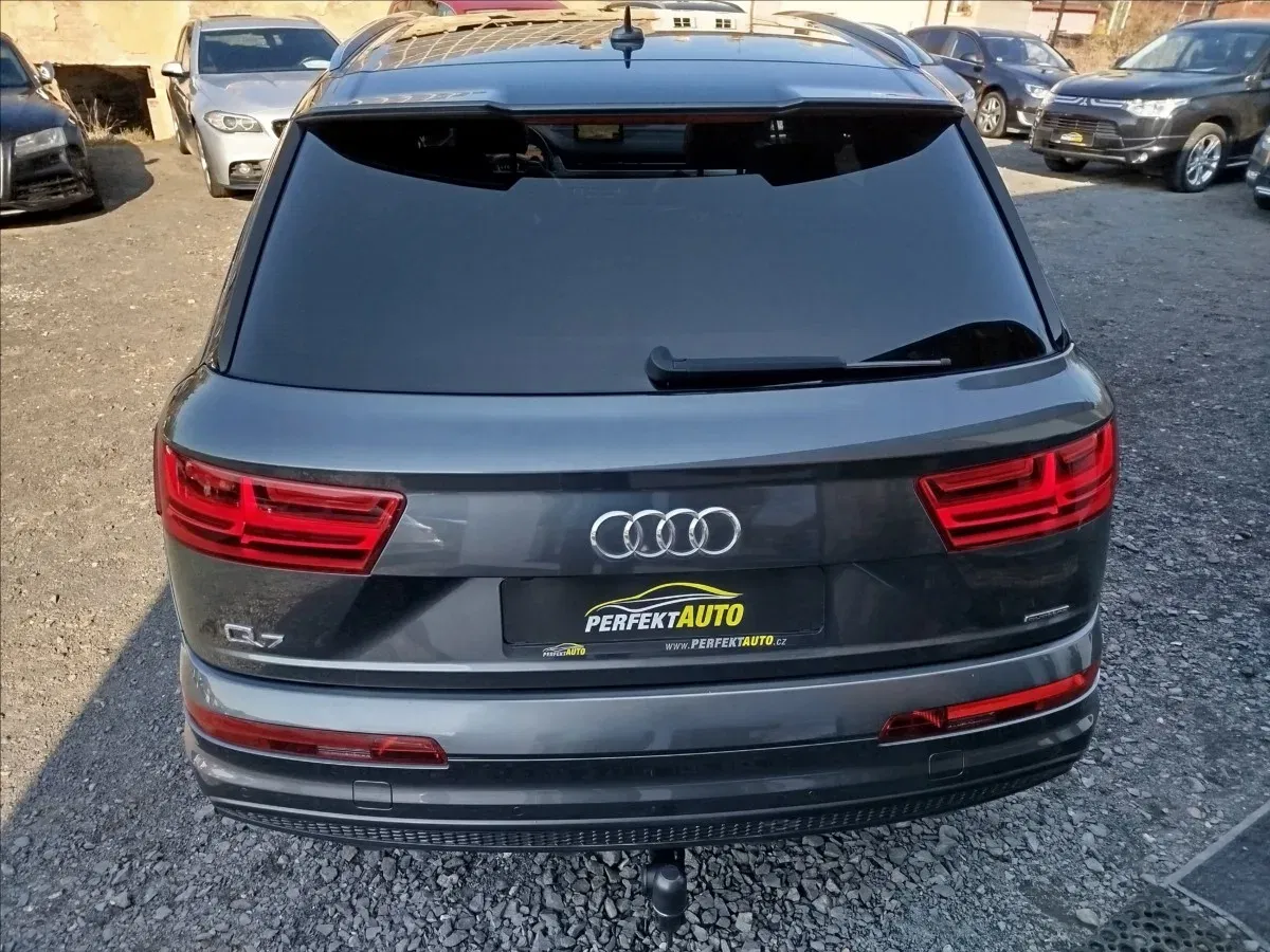 Audi Q7 - Náhled 5