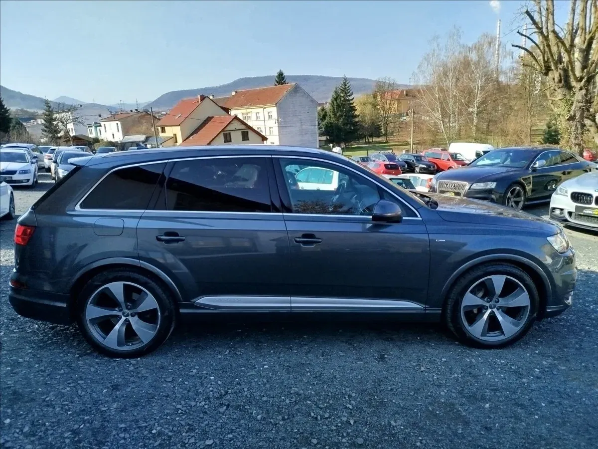 Audi Q7 - Náhled 7