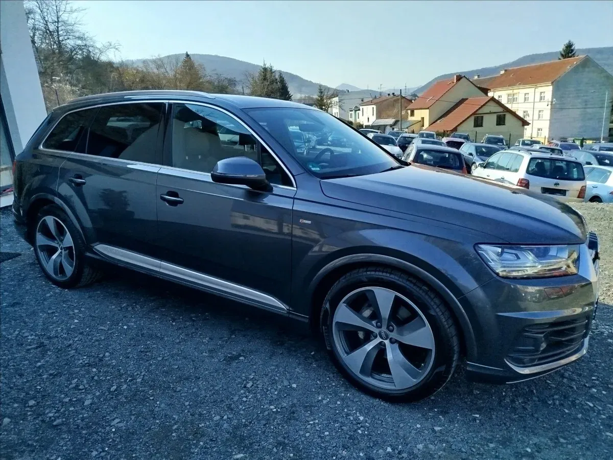 Audi Q7 - Náhled 8