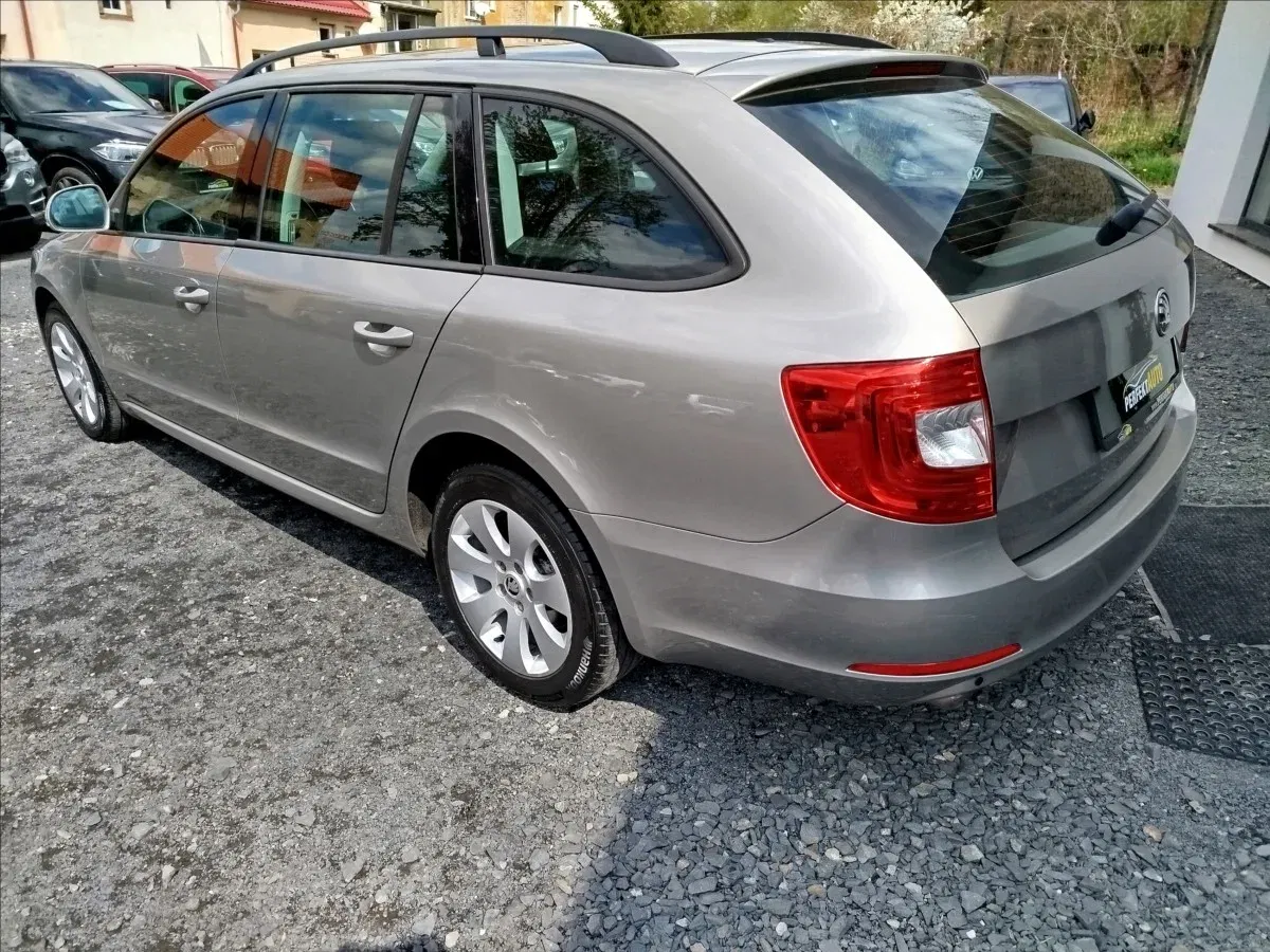 Škoda Superb - Náhled 4