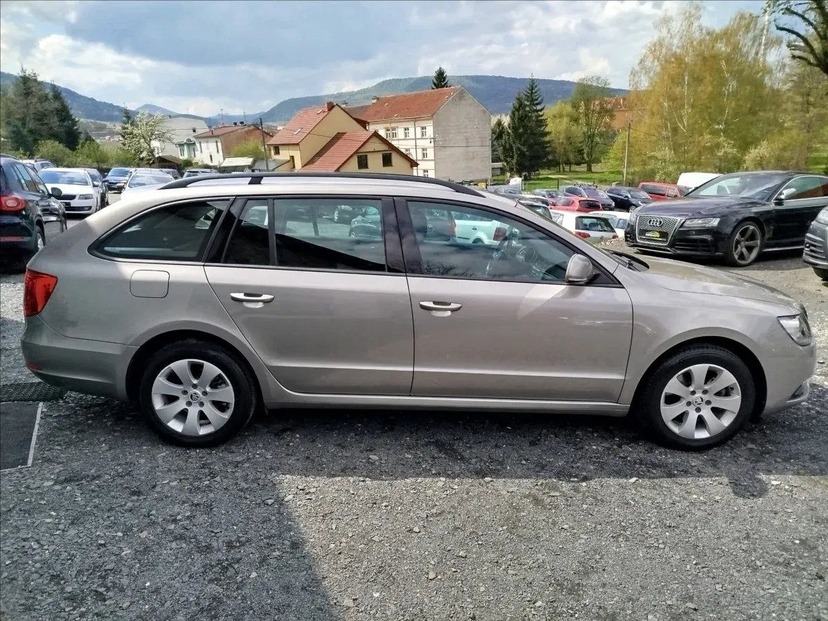 Škoda Superb - Náhled 7