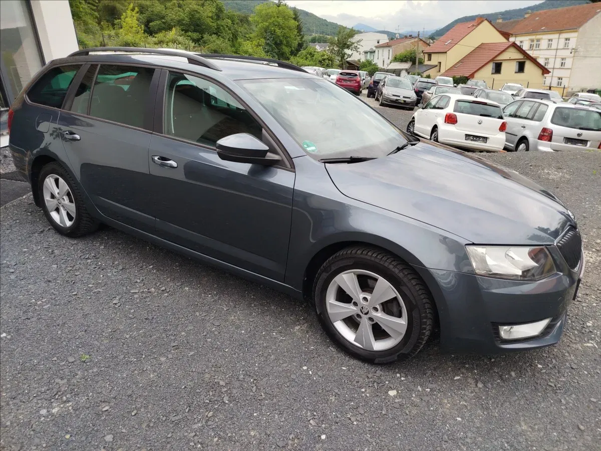 Škoda Octavia - Náhled 8