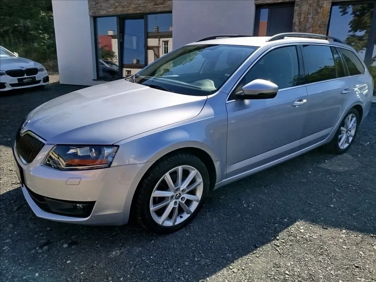 Škoda Octavia - Náhled 2