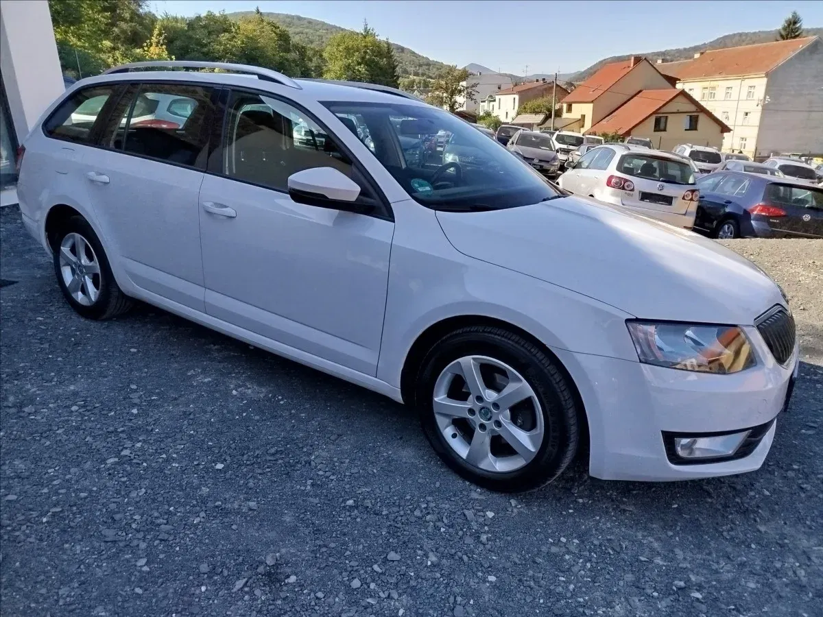 Škoda Octavia - Náhled 8