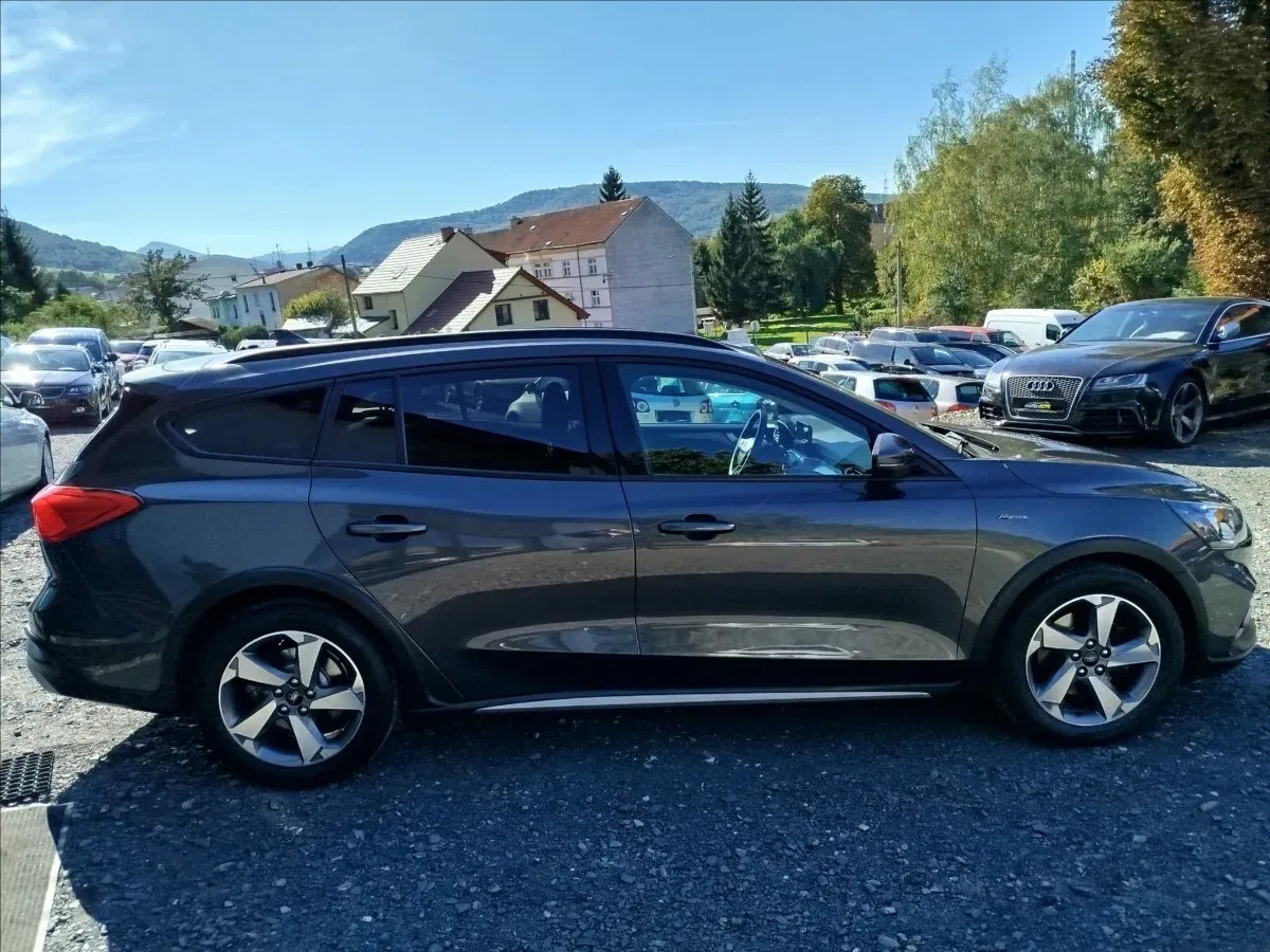 Ford Focus - Náhled 7