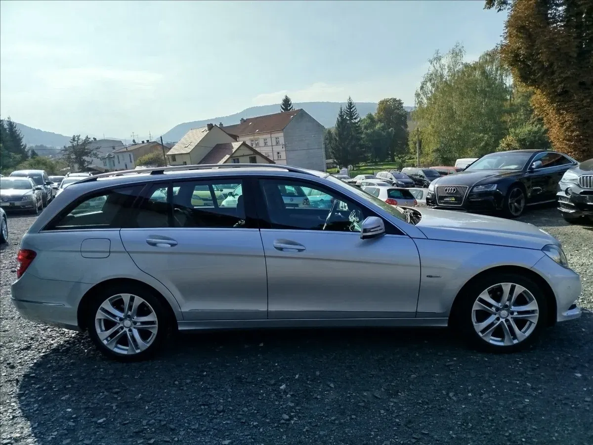 Mercedes-Benz Třídy C - Náhled 7