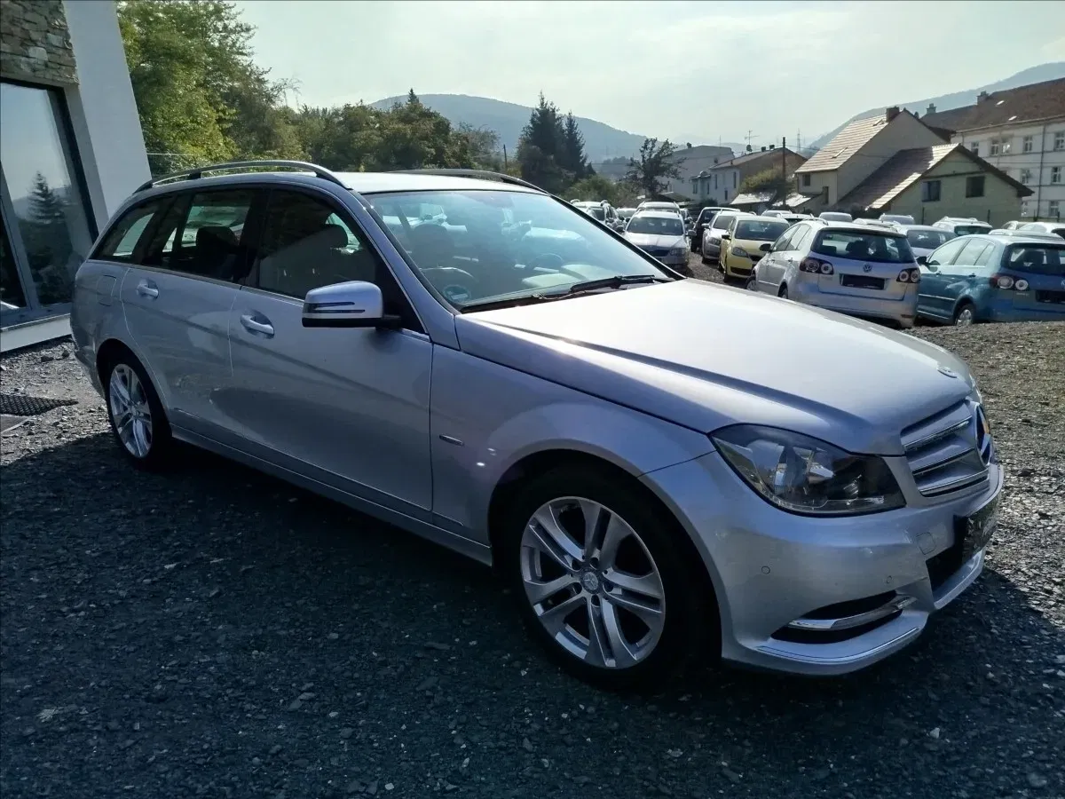 Mercedes-Benz Třídy C - Náhled 8
