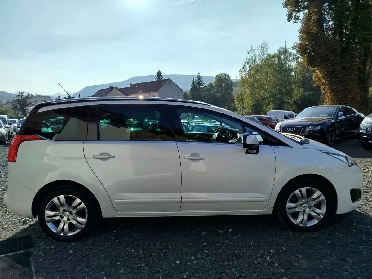 Peugeot 5008 - Náhled 7