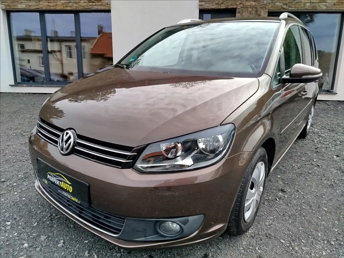 Volkswagen Touran 1,6 TDi 77kW, jen 149tis km, 2012