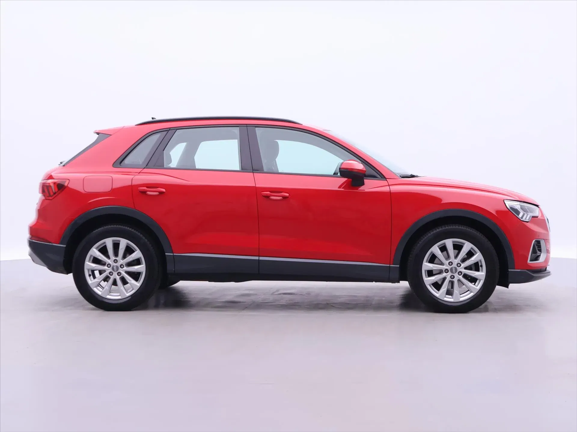 Audi Q3 - Náhled 8