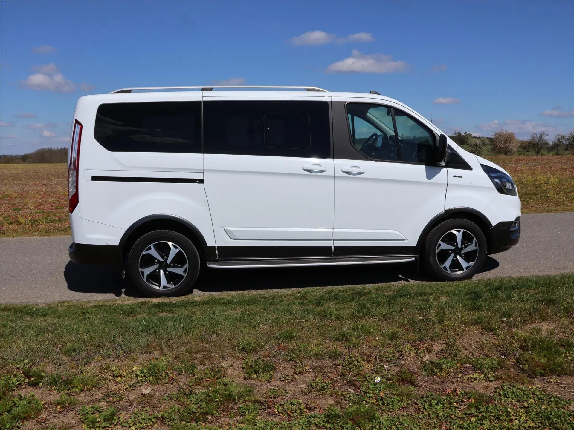 Ford Tourneo Custom - Náhled 8