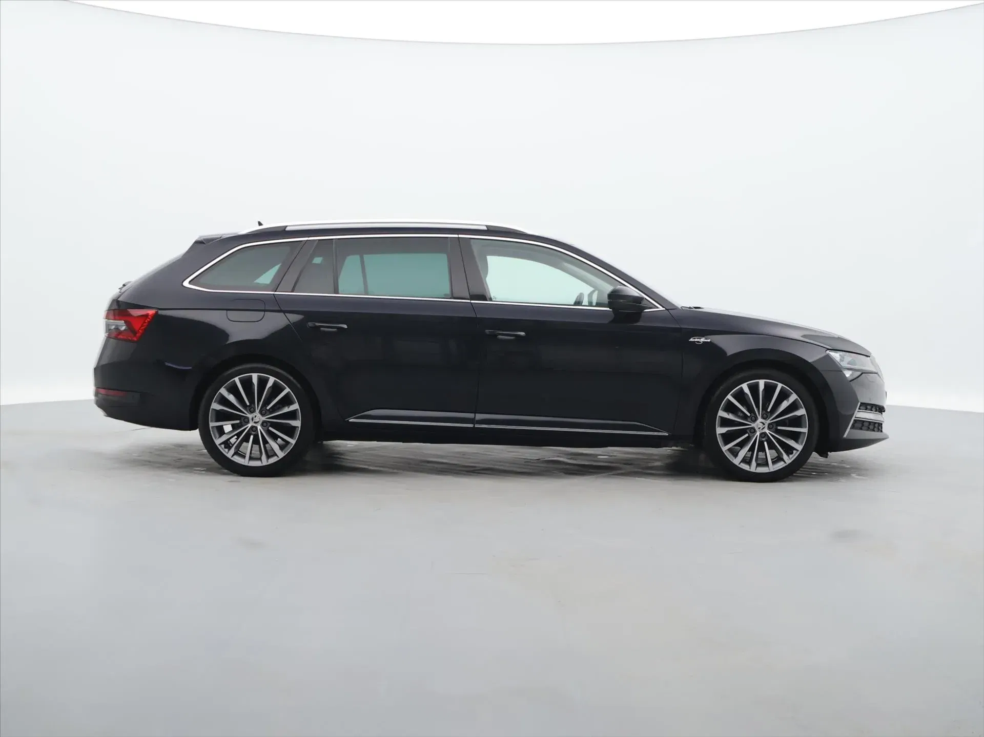 Škoda Superb - Náhled 8