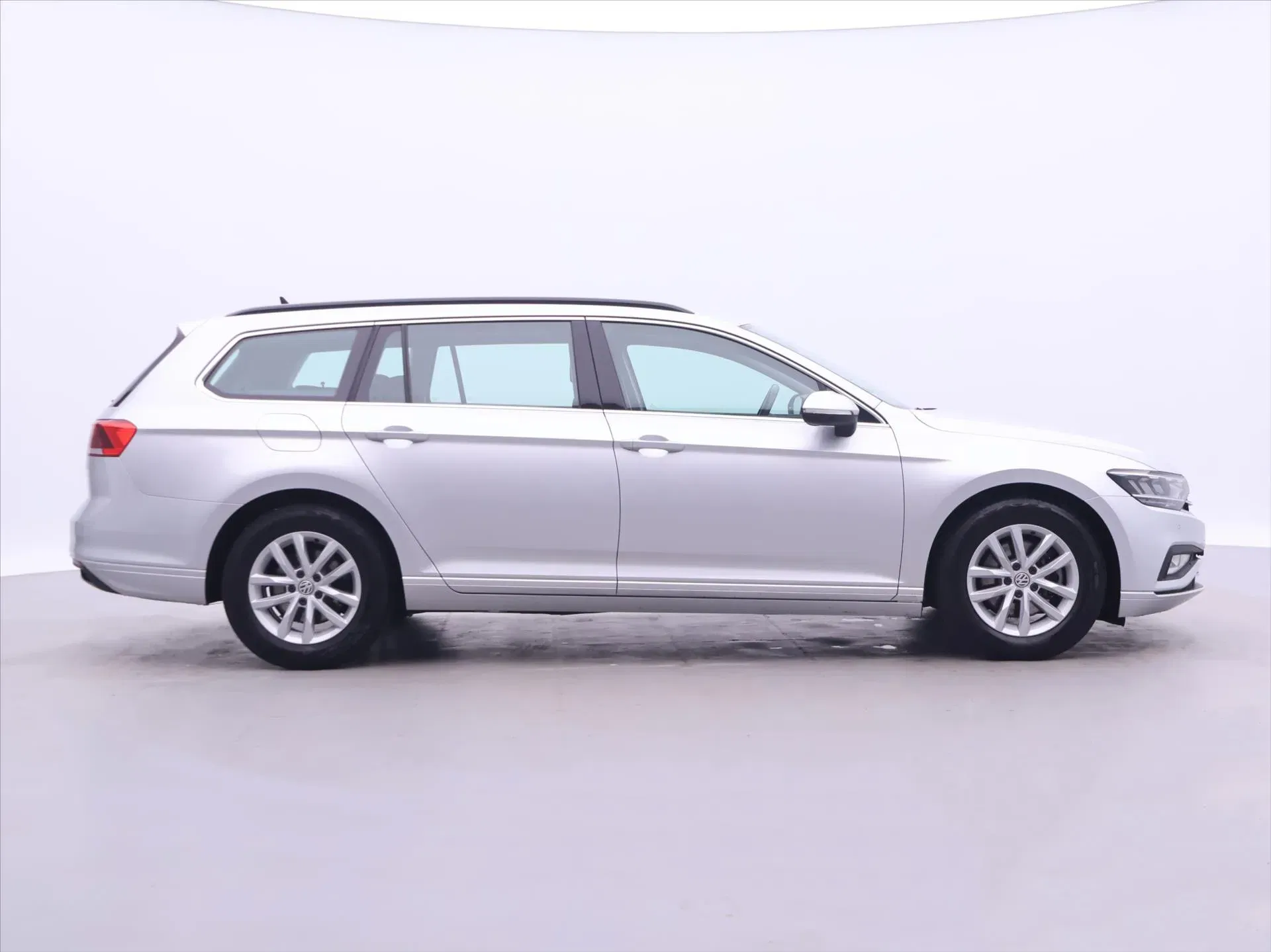 Volkswagen Passat - Náhled 8