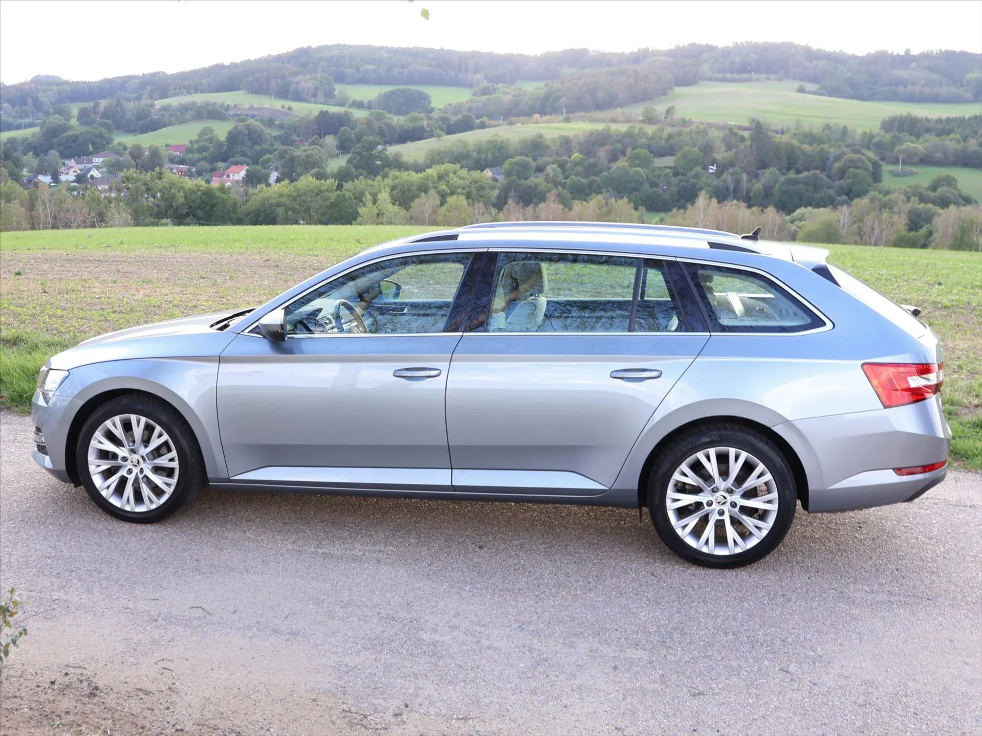 Škoda Superb - Náhled 4