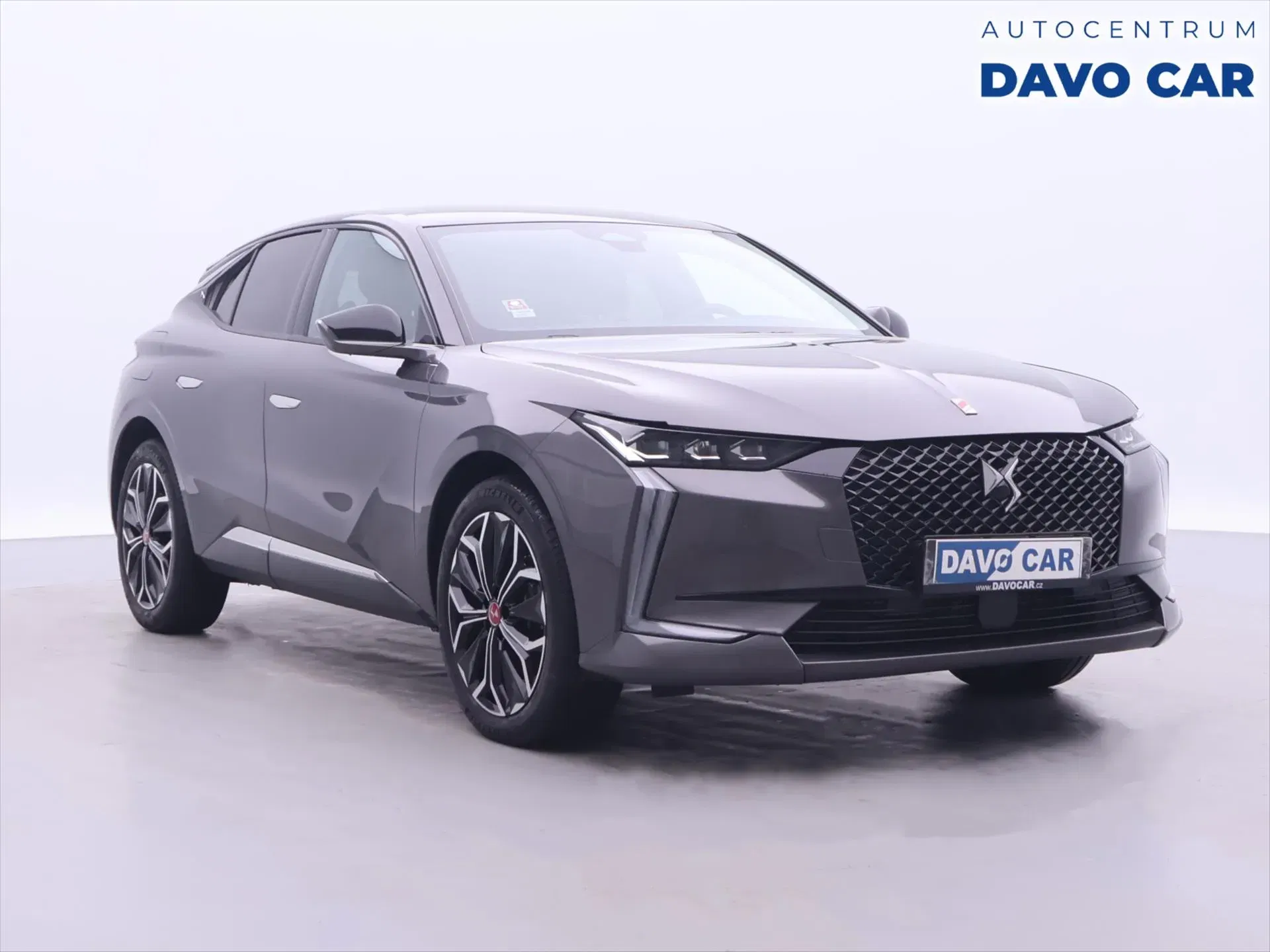 DS Automobiles DS4 - Obrázek 1