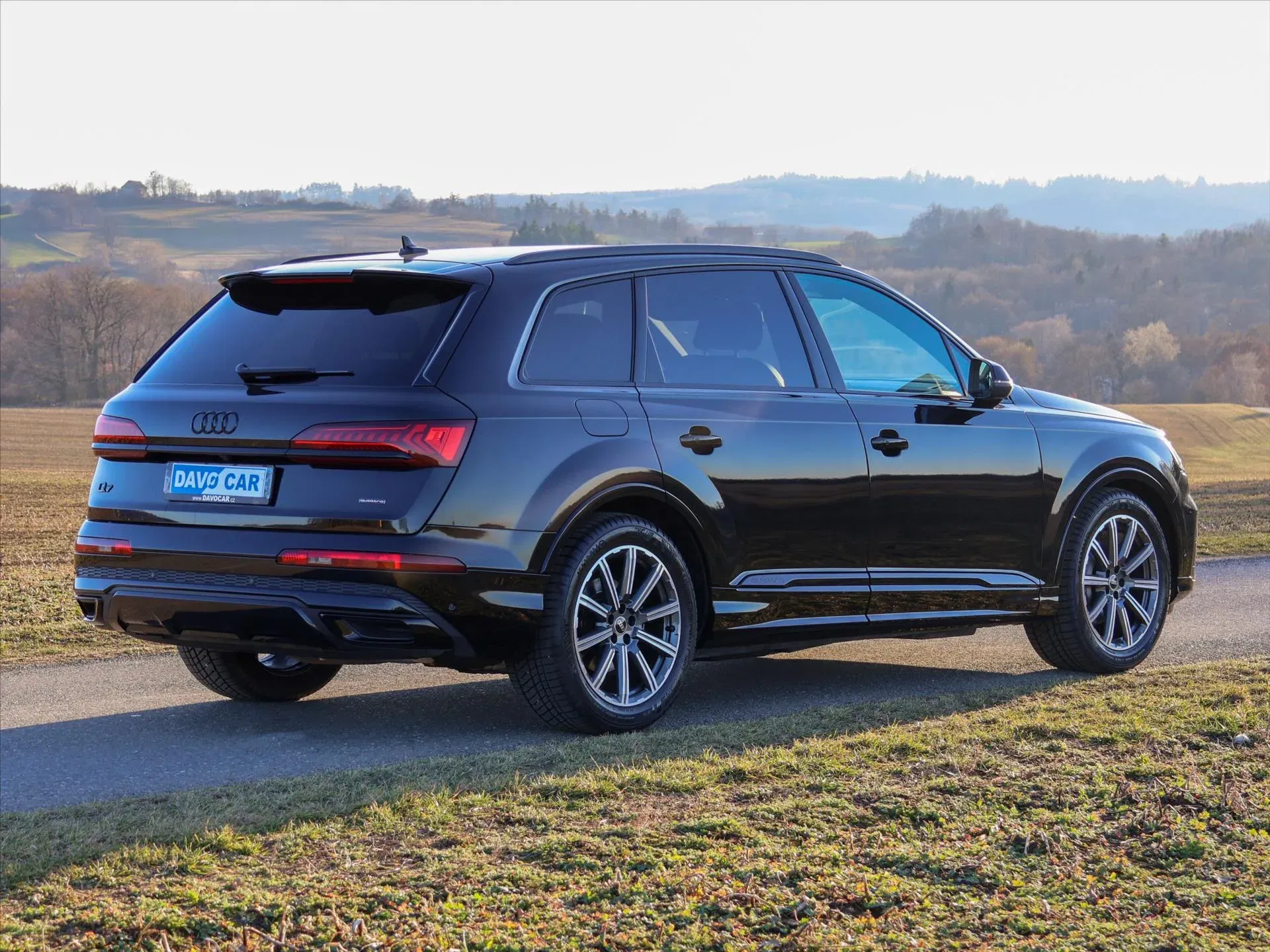 Audi Q7 - Náhled 7