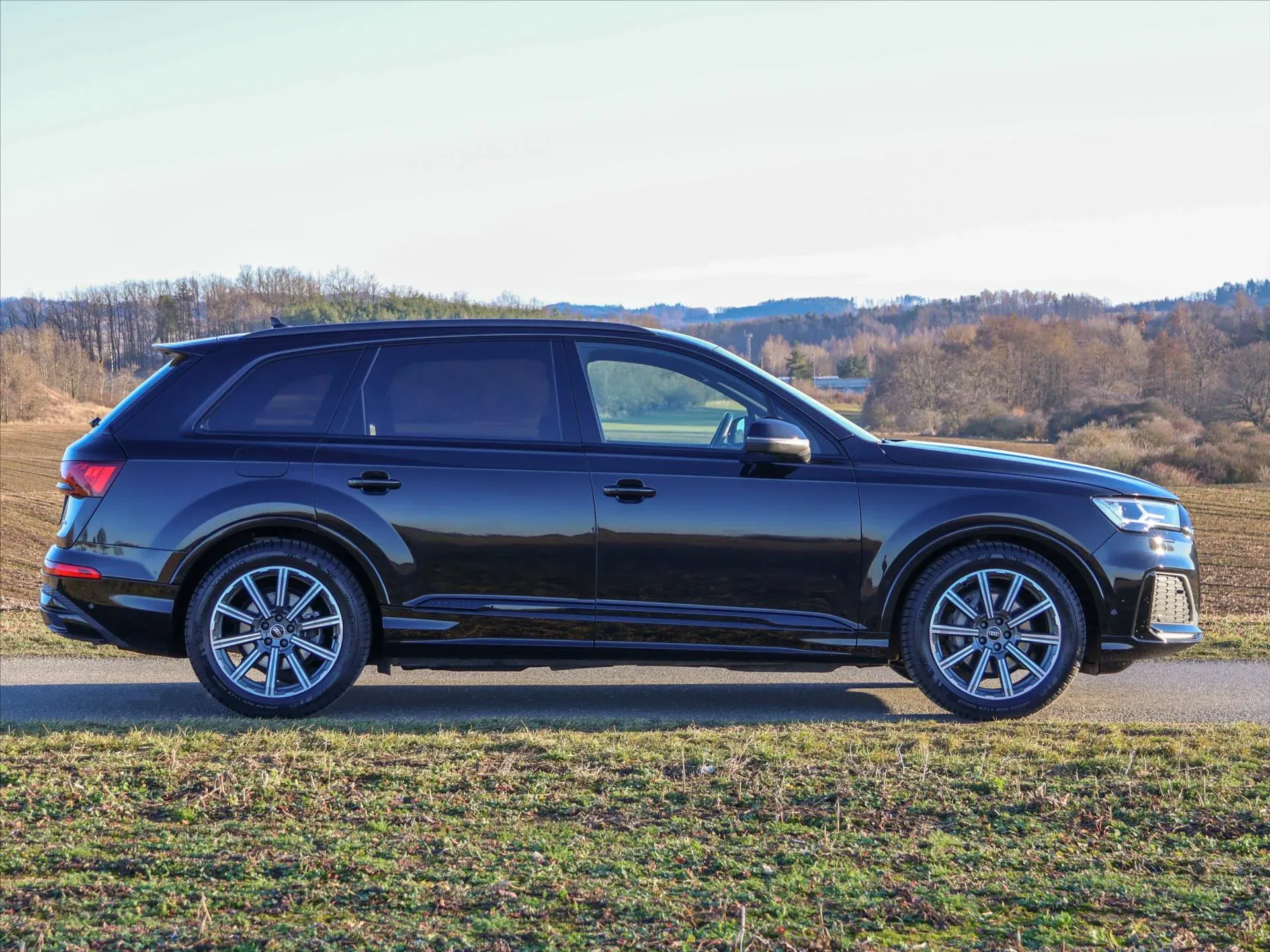 Audi Q7 - Náhled 8