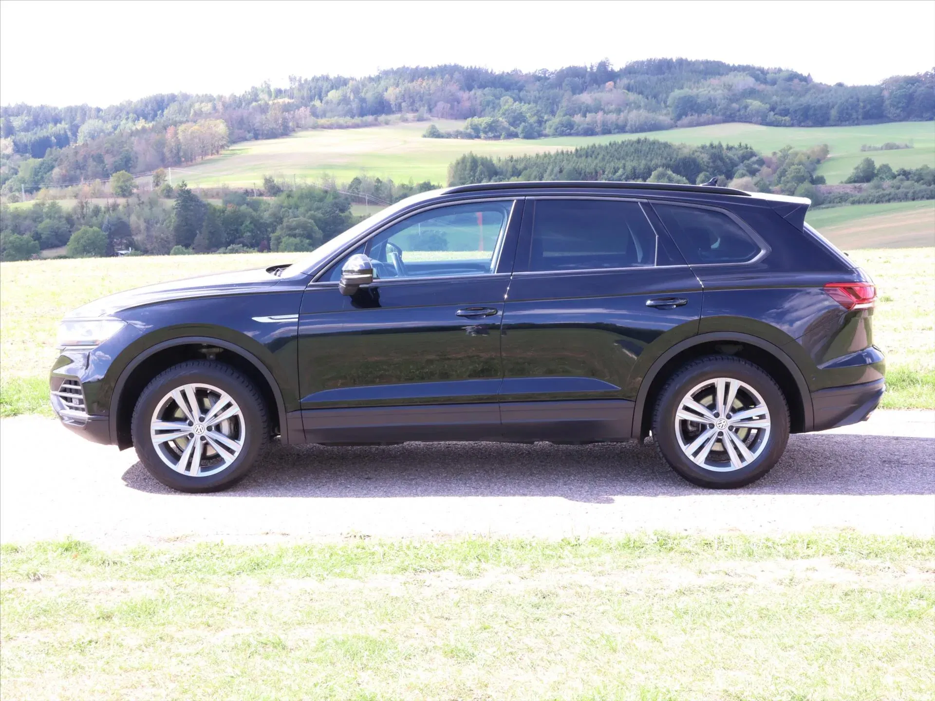 Volkswagen Touareg - Náhled 4