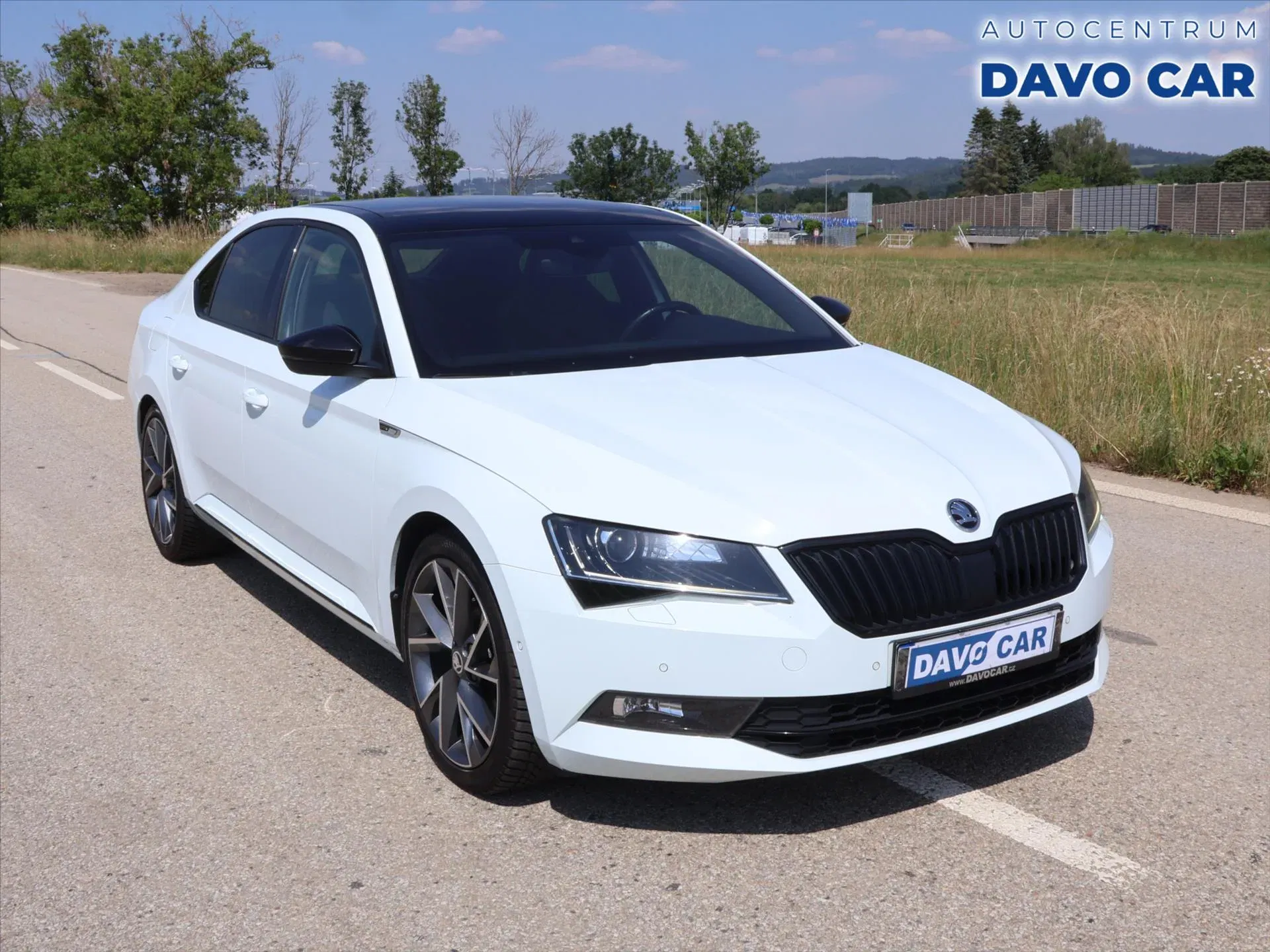 Škoda Superb - Obrázek 1