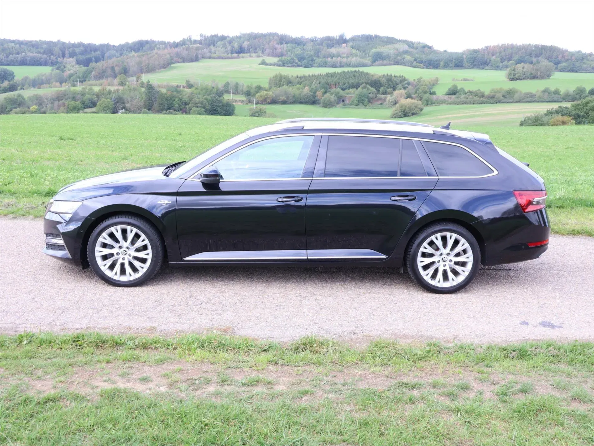 Škoda Superb - Náhled 4