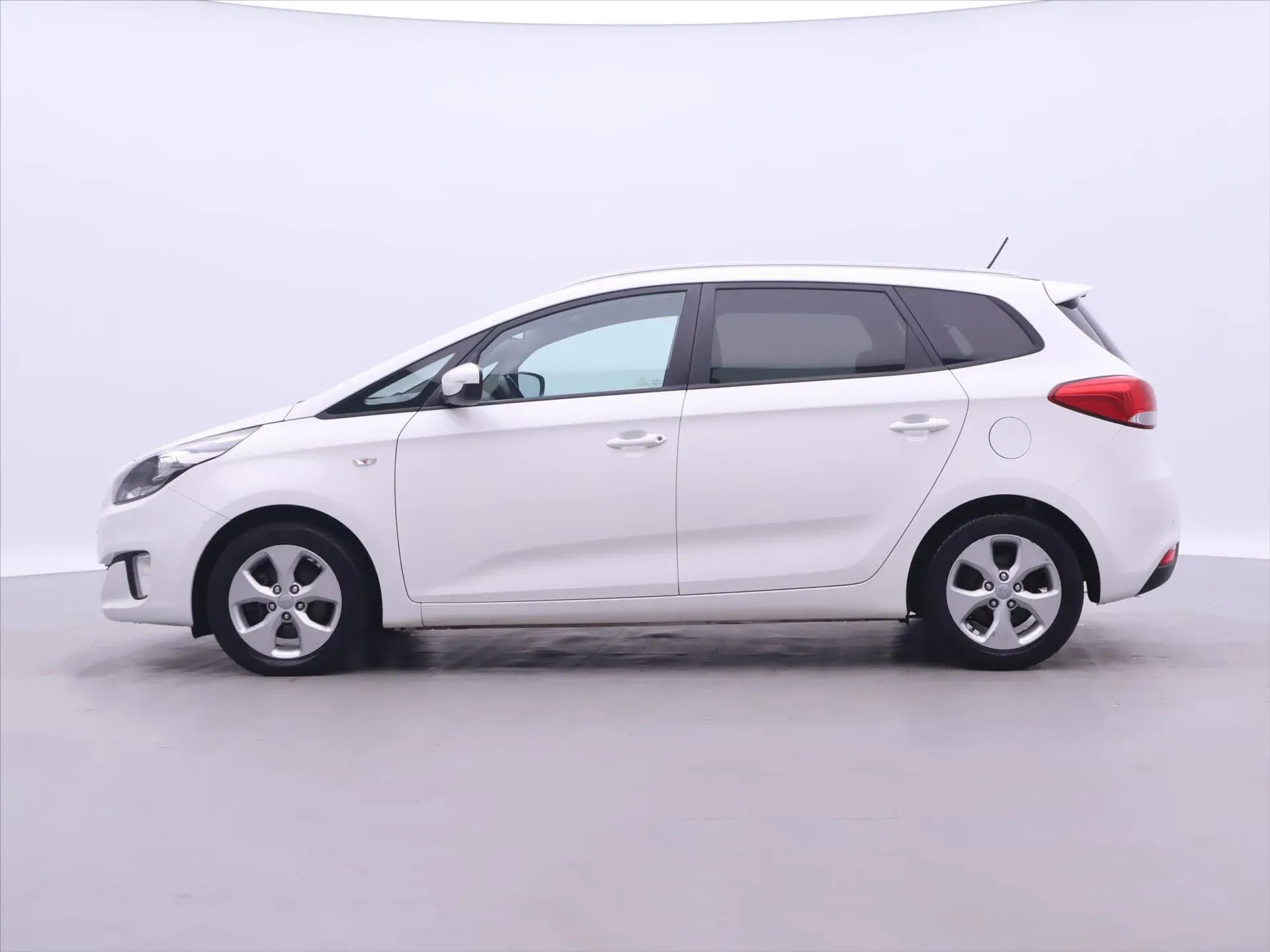 Kia Carens - Náhled 4