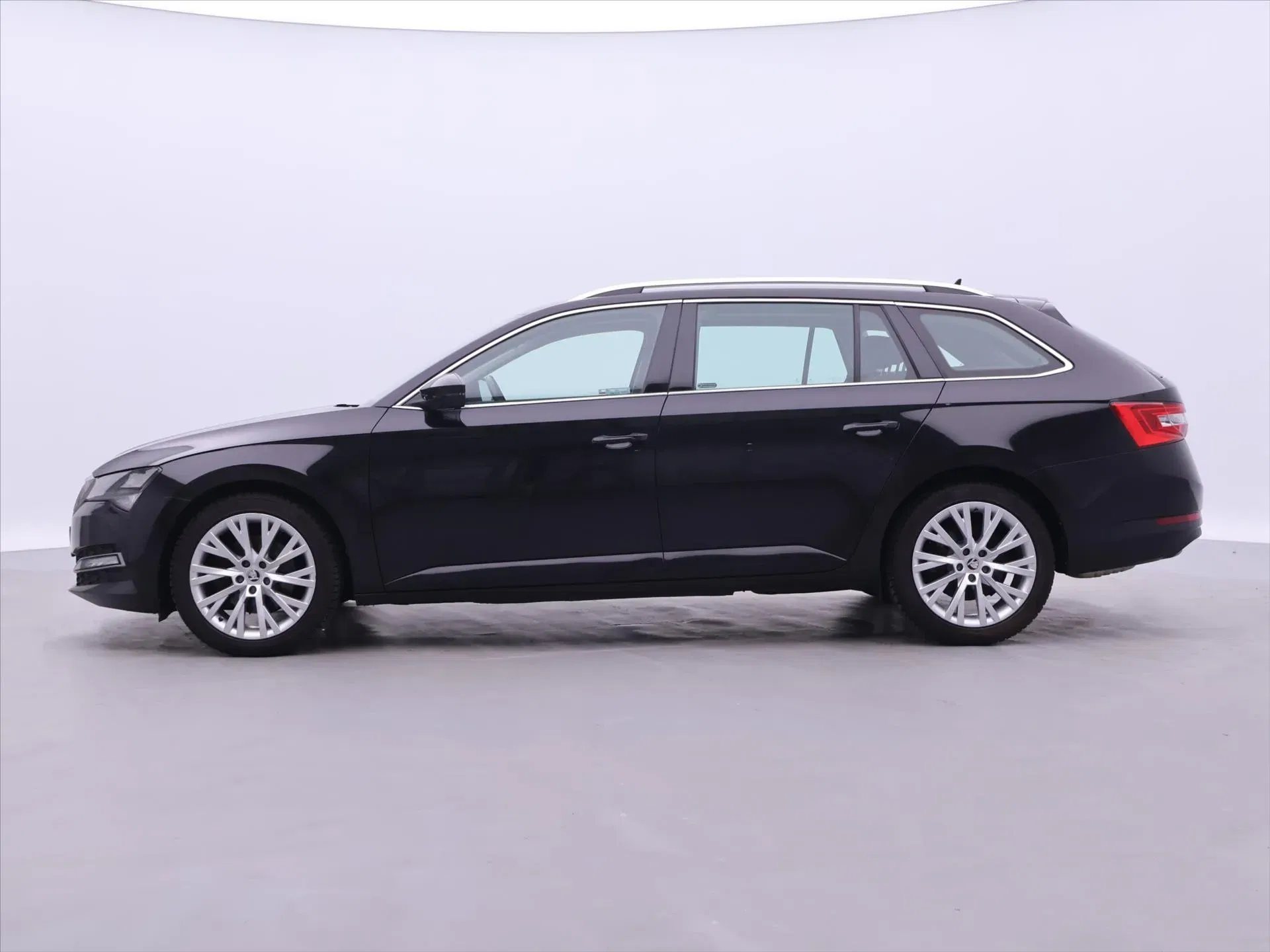 Škoda Superb - Náhled 4