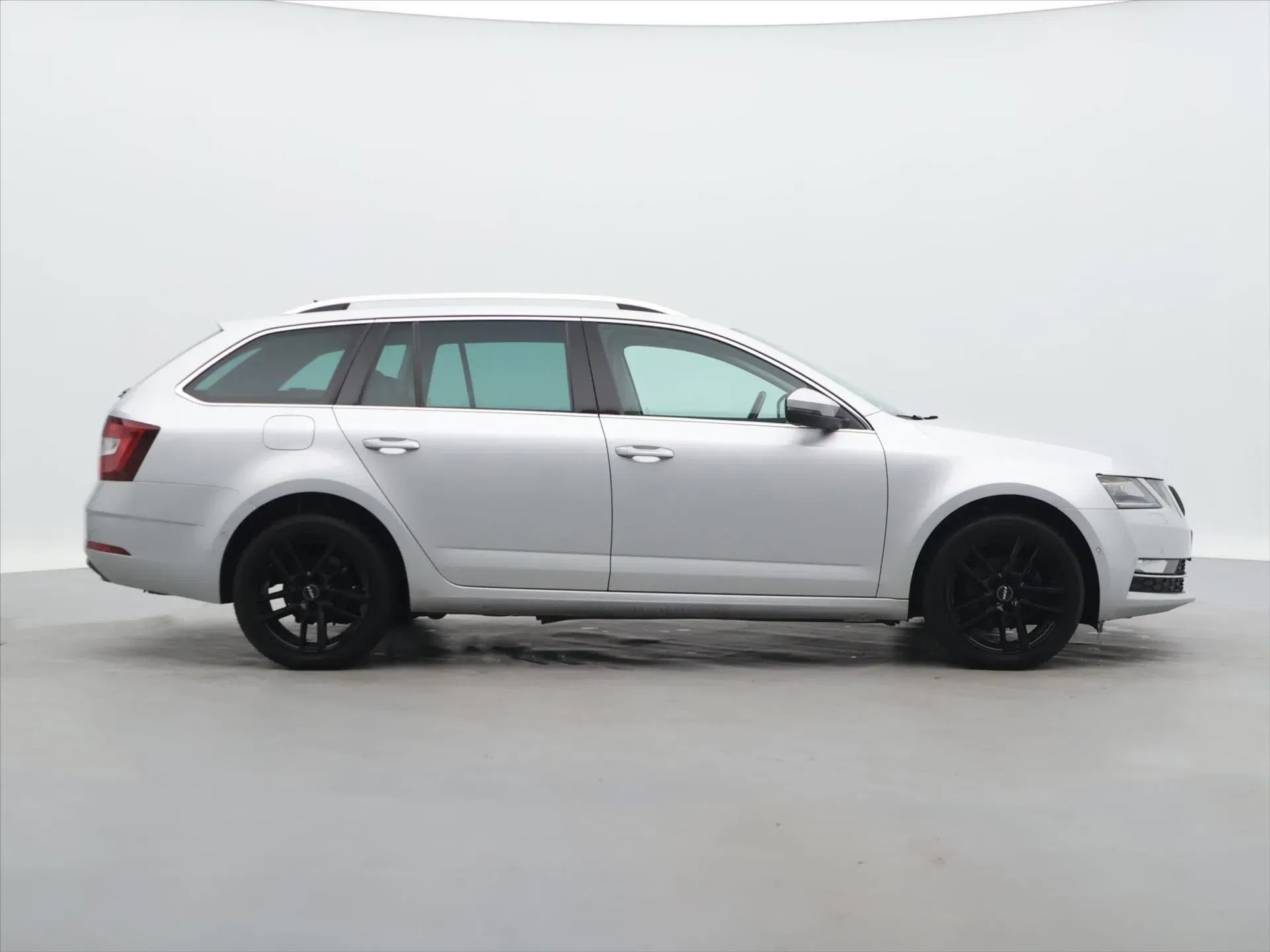 Škoda Octavia - Náhled 8