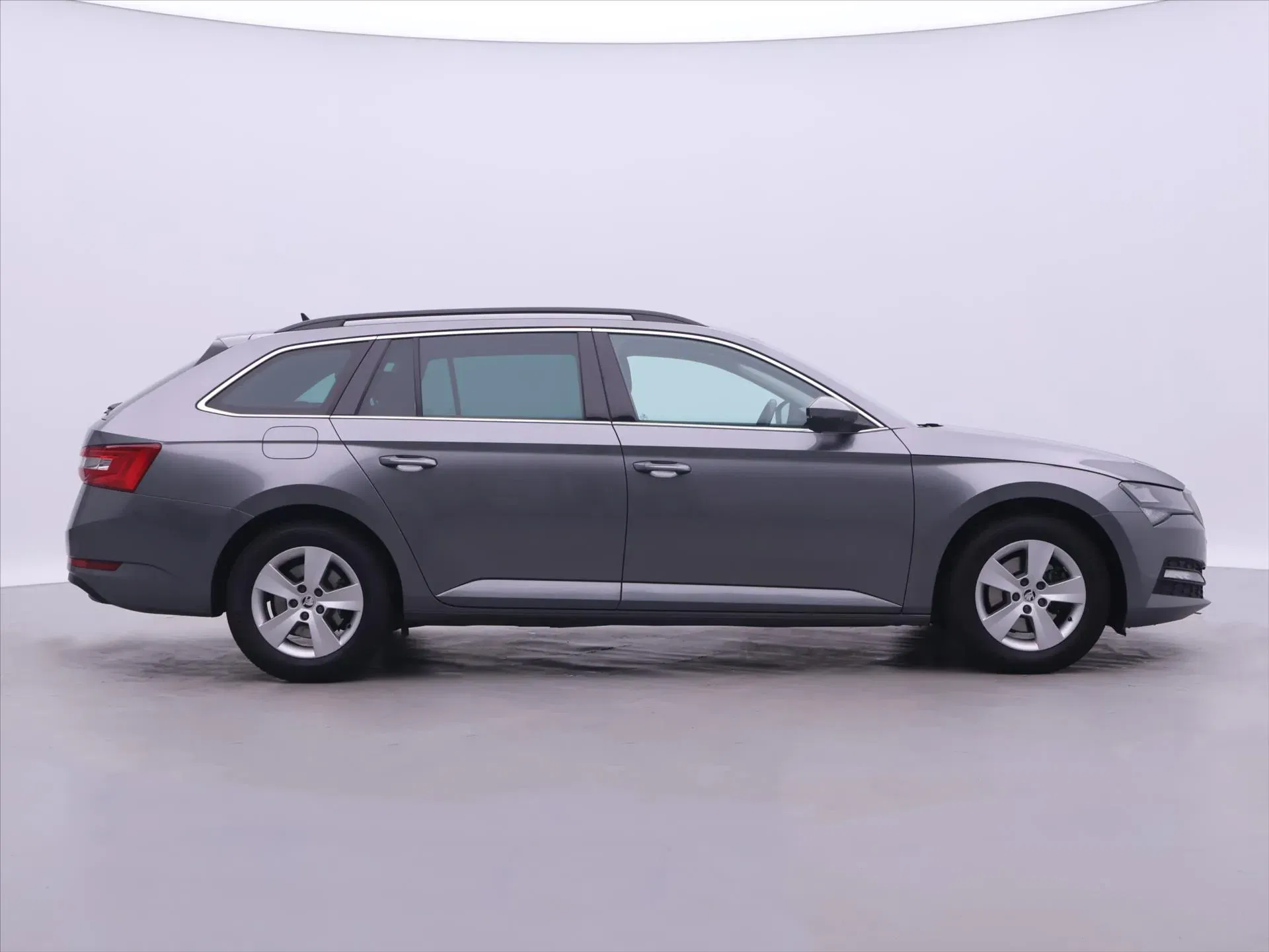 Škoda Superb - Náhled 8