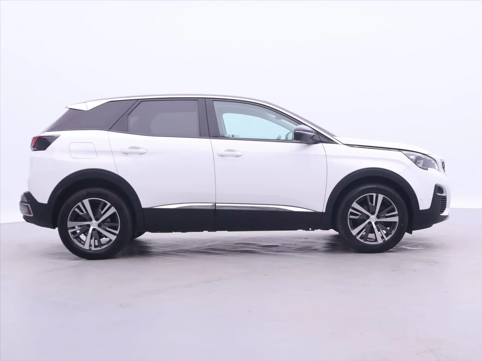 Peugeot 3008 - Náhled 8