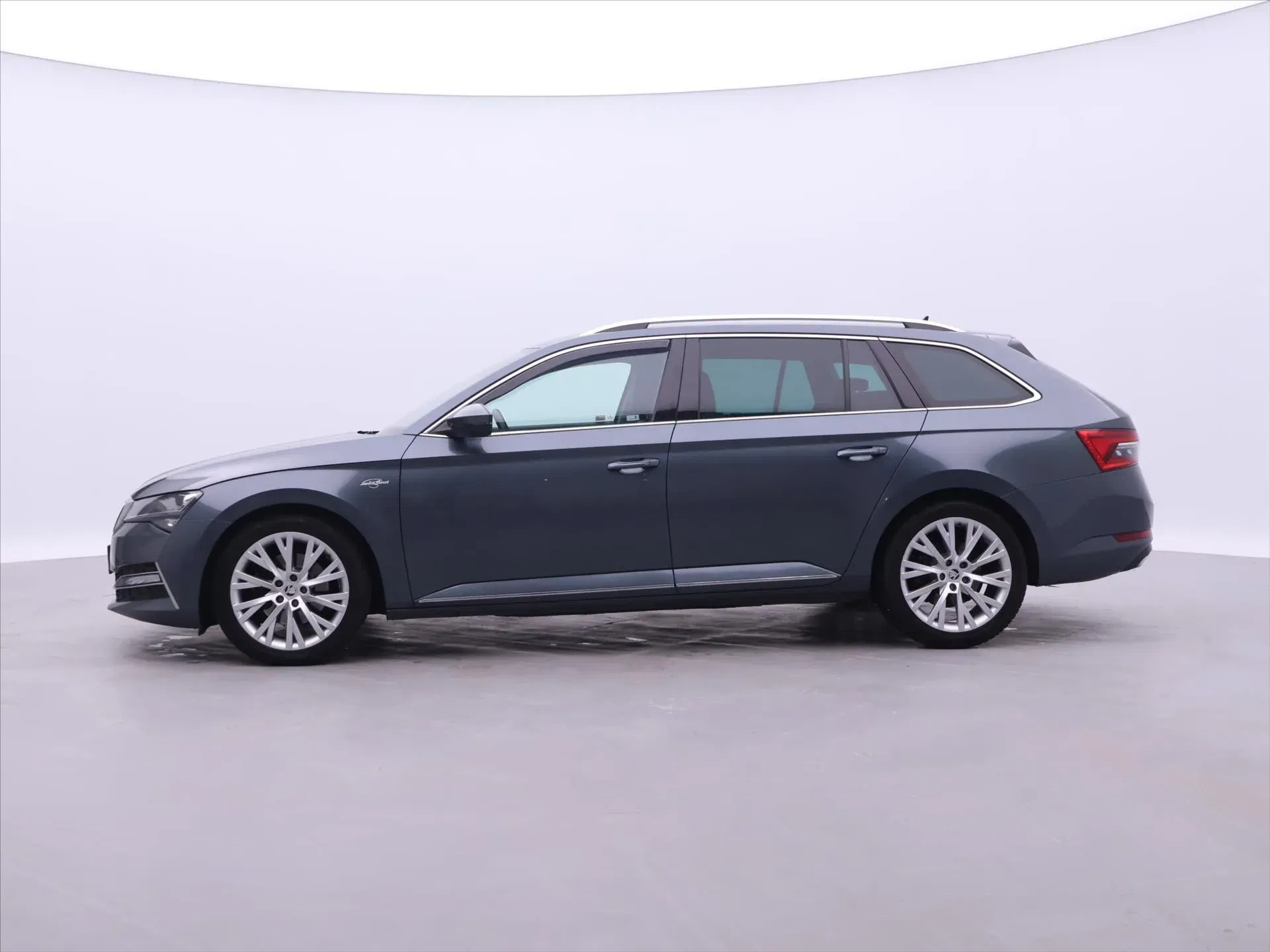 Škoda Superb - Náhled 4
