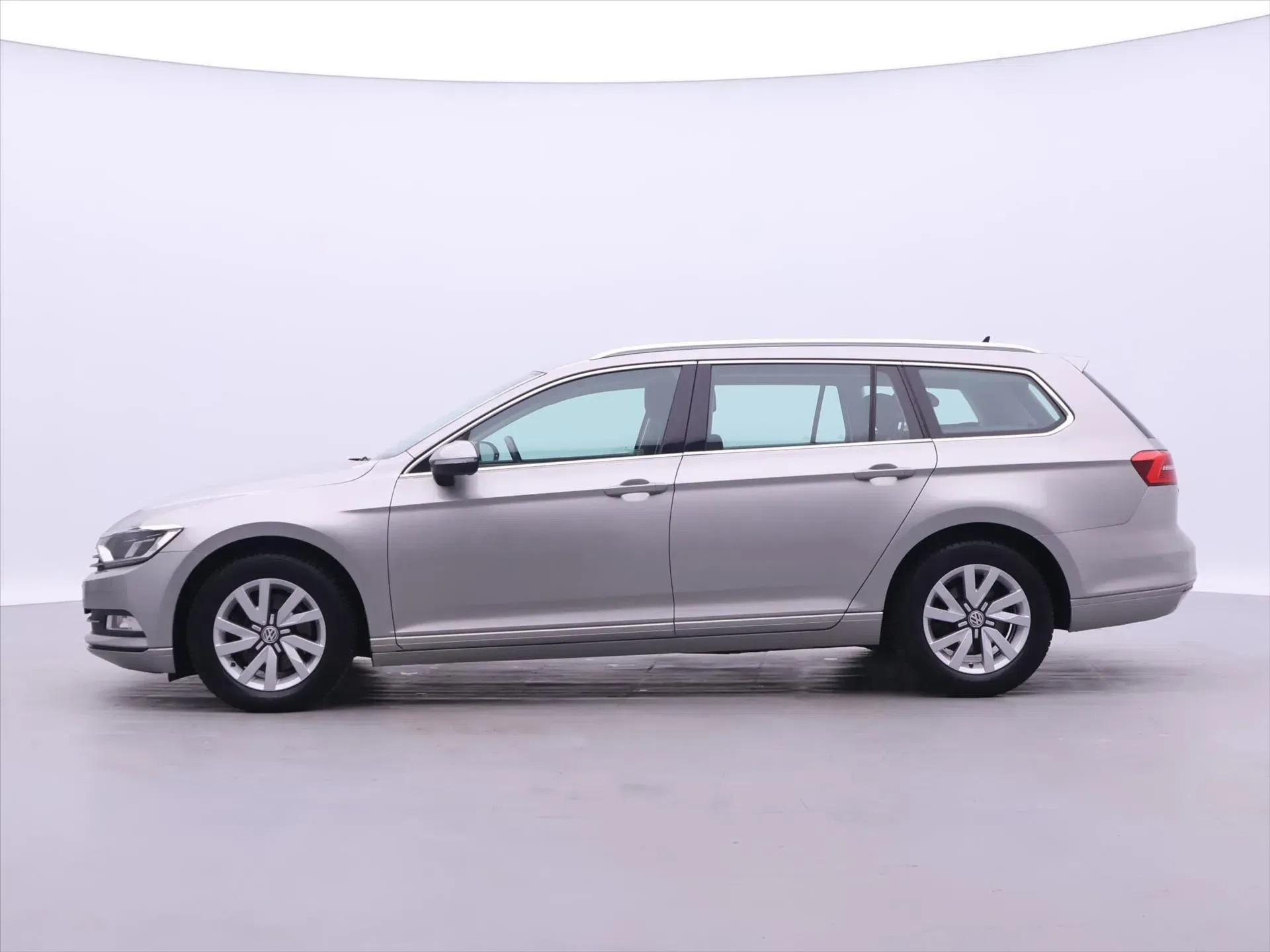 Volkswagen Passat - Náhled 4